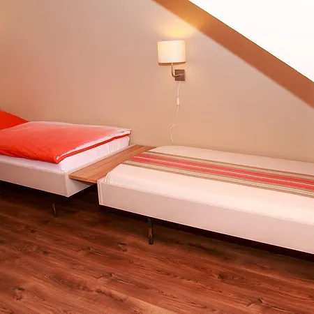 Zur Suhle 3*